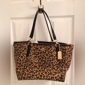 COACH AVA WILD HEART LEOPARD ZIP TOTE BAG F23238
